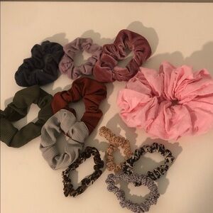 Assorted Velvet & Ribbed Hair Scrunchie Set